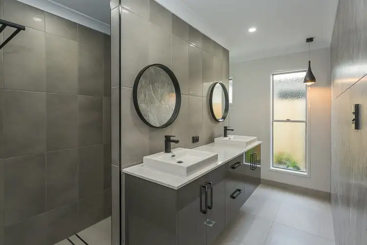 Sixth view of Homely house listing, 52 Primavera Boulevard, Beaconsfield QLD 4740