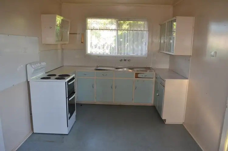 Fifth view of Homely house listing, 11 Bendee Crescent, Blackwater QLD 4717