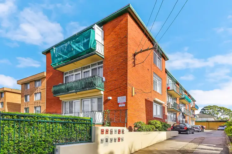 2/67 Harrow Rd, Auburn NSW 2144