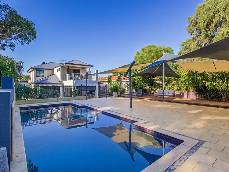 569 Safety Bay Road, Waikiki WA 6169