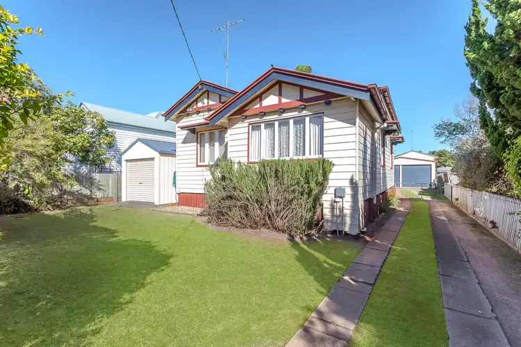 208 Long Street, South Toowoomba QLD 4350