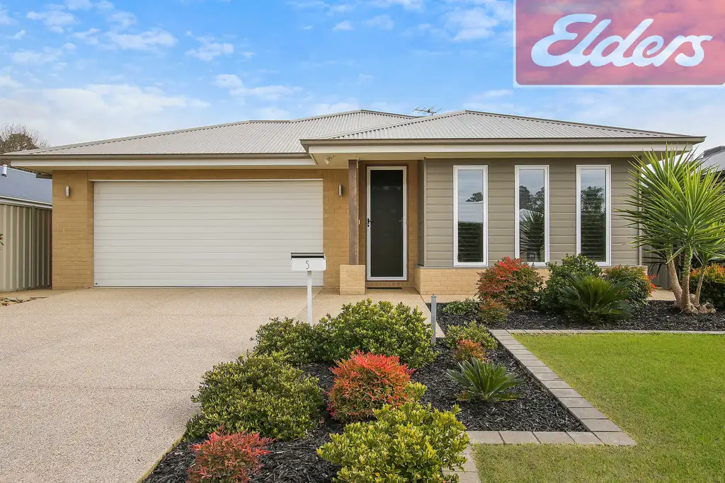 Main view of Homely house listing, 5 Borland Circuit, Wodonga VIC 3690