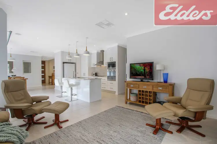 Sixth view of Homely house listing, 5 Borland Circuit, Wodonga VIC 3690