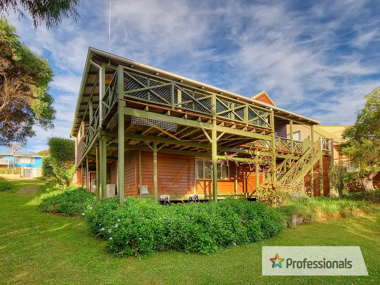 14 Elsegood Avenue, Yallingup WA 6282