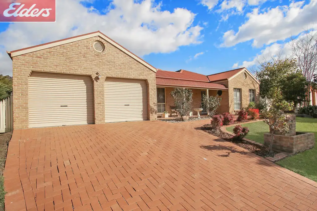 Main view of Homely house listing, 18 Elmslie Circuit, Wodonga VIC 3690