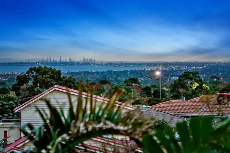 2/24 Bangor Drive, Frankston VIC 3199