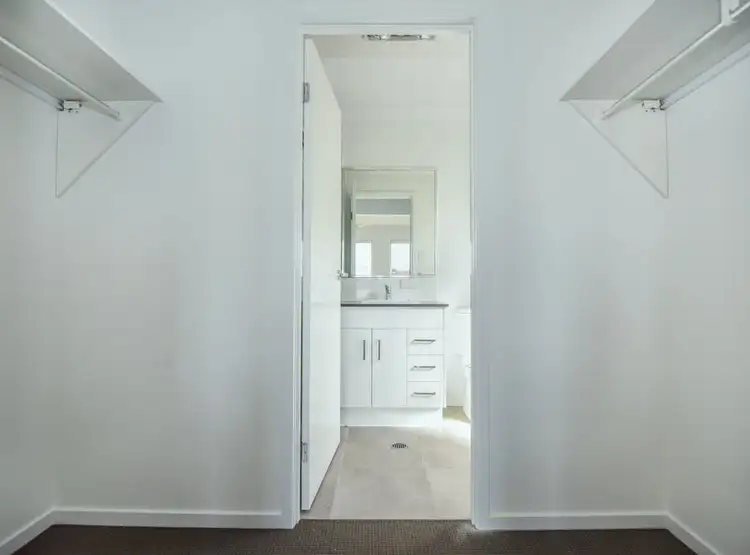 Sixth view of Homely semi-detached listing, 2/34 Radcliffe Crescent, Glenvale QLD 4350