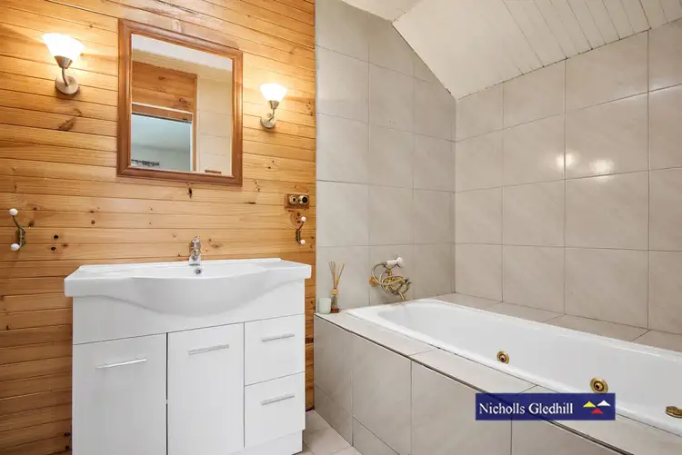 Sixth view of Homely house listing, 1 Goodjohn Court, Endeavour Hills VIC 3802