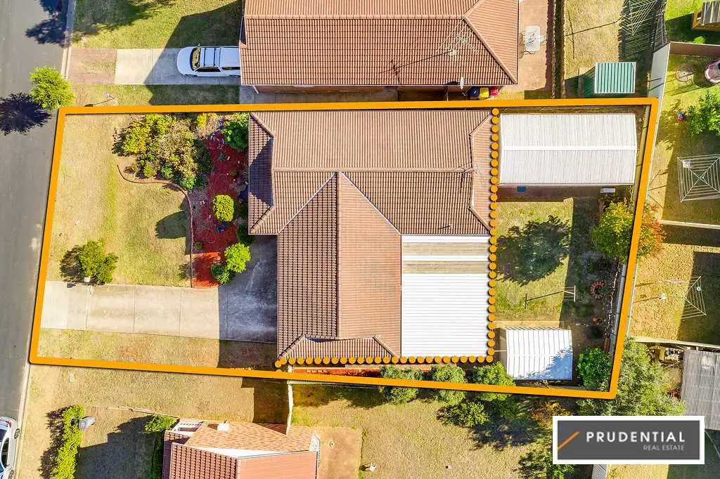 Main view of Homely house listing, 8 Valentine Place, Rosemeadow NSW 2560