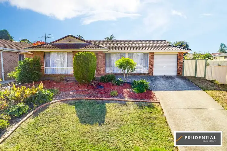 Second view of Homely house listing, 8 Valentine Place, Rosemeadow NSW 2560
