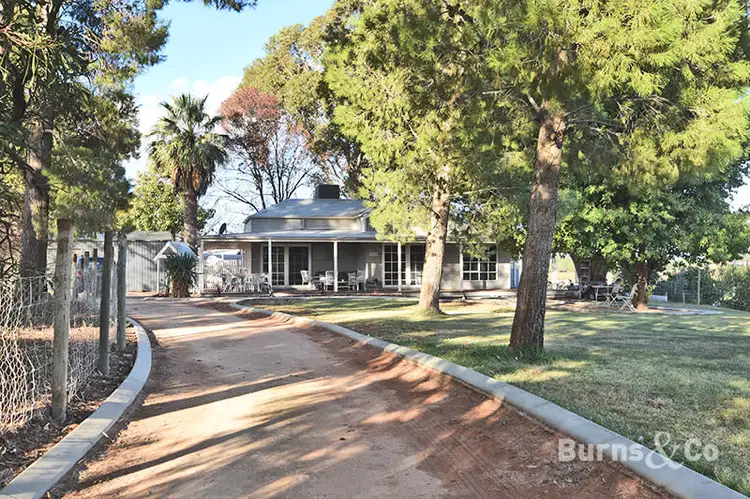 1033 Paschendale Avenue, Merbein South VIC 3505