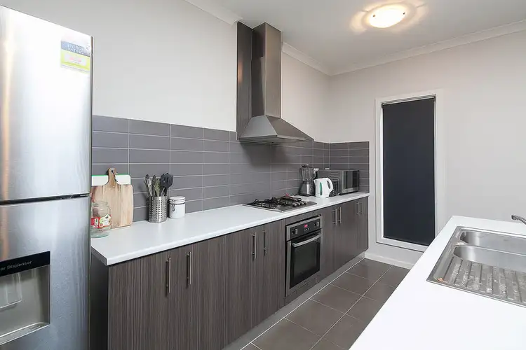 Fifth view of Homely house listing, 2 Donatello Crescent, Narre Warren VIC 3805
