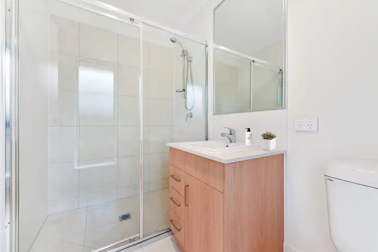 Sixth view of Homely unit listing, 2/38 Radcliffe Crescent, Glenvale QLD 4350