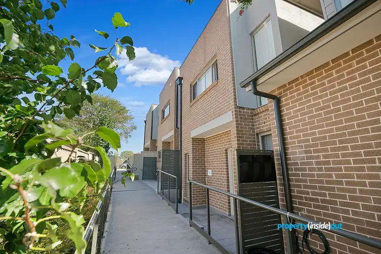 3/17 Carinya Rd, Girraween NSW 2145