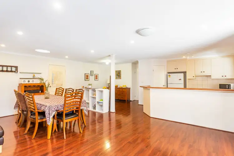 8 The Oaks Parade, Aberfoyle Park SA 5159
