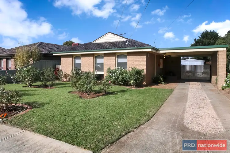16 Rosina Drive, Melton VIC 3337