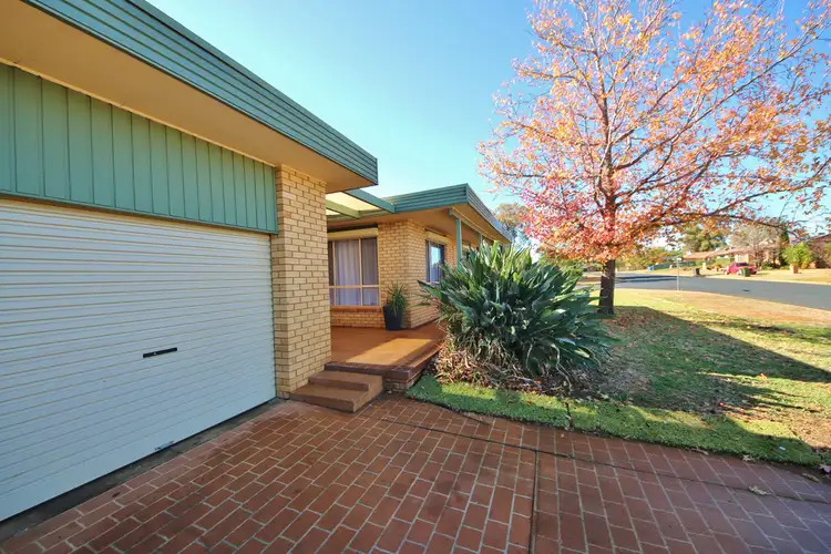22a Oxley Circle, Dubbo NSW 2830