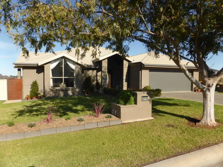 22 Rosewood Avenue, Parkes NSW 2870