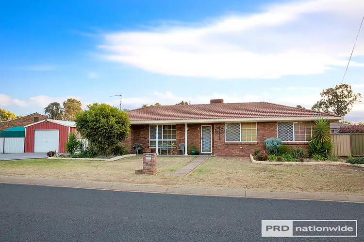 4 Lawson Place, Tamworth NSW 2340