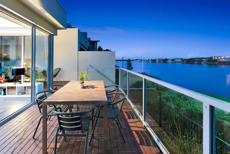 Second view of Homely house listing, 5 Lakefront Crescent, Varsity Lakes QLD 4227