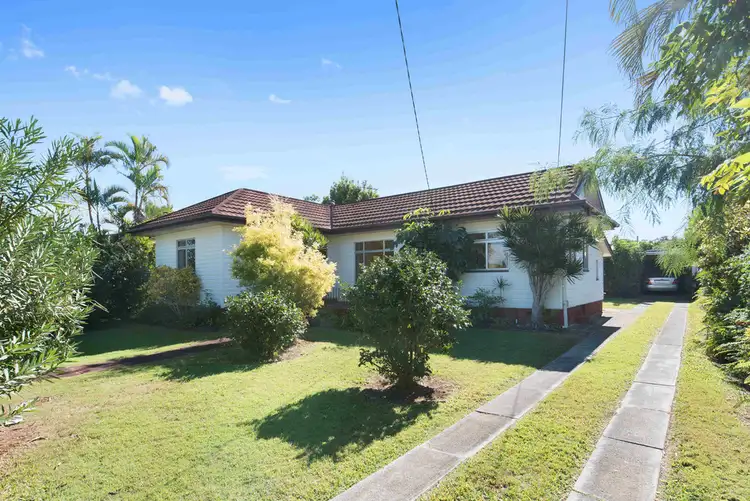 68 Arthur Street, Woody Point QLD 4019