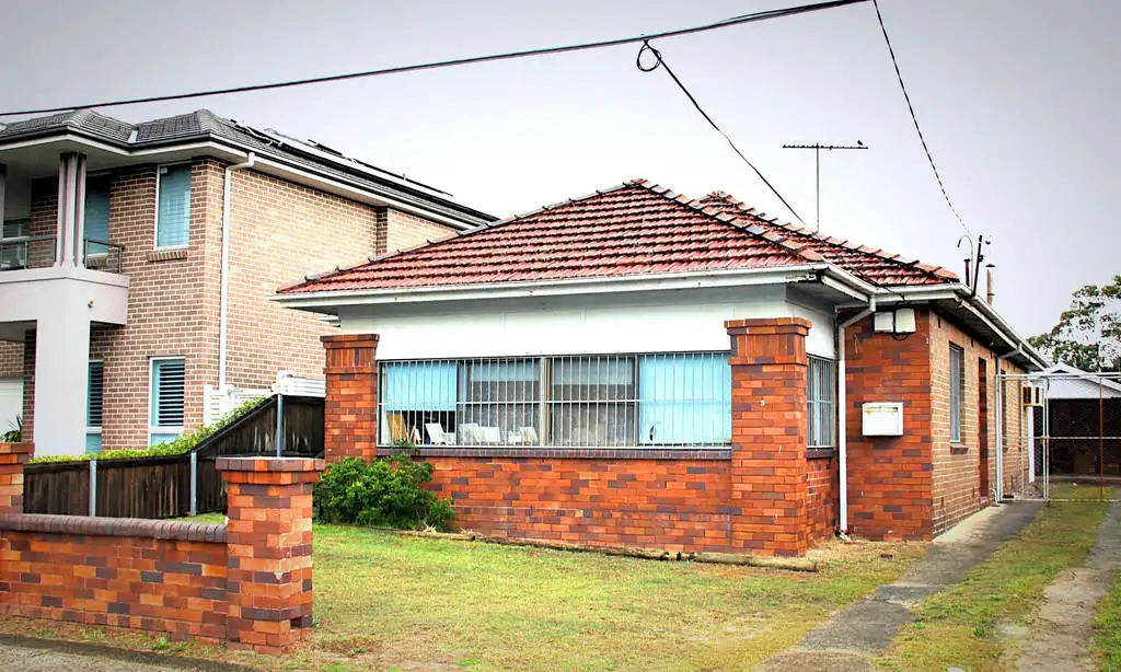 Main view of Homely house listing, 5 Siddins Avenue, Pagewood NSW 2035