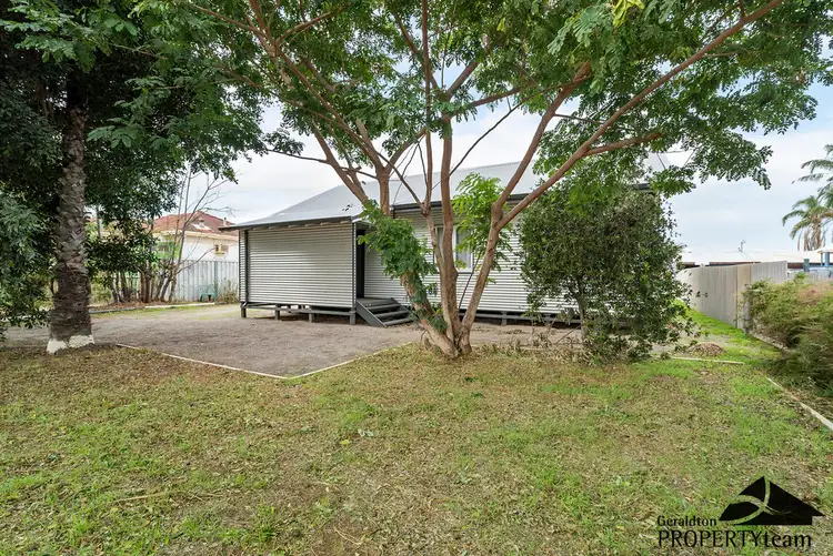 5 Cleopatra Road, Utakarra WA 6530