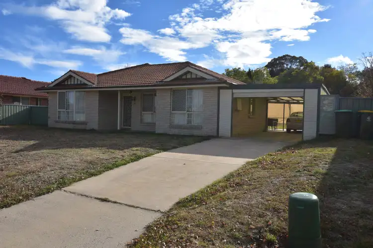 18 Coombes Place, Orange NSW 2800