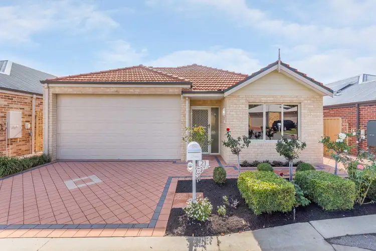 208 / 21 Forrest Way, Greenfields WA 6210