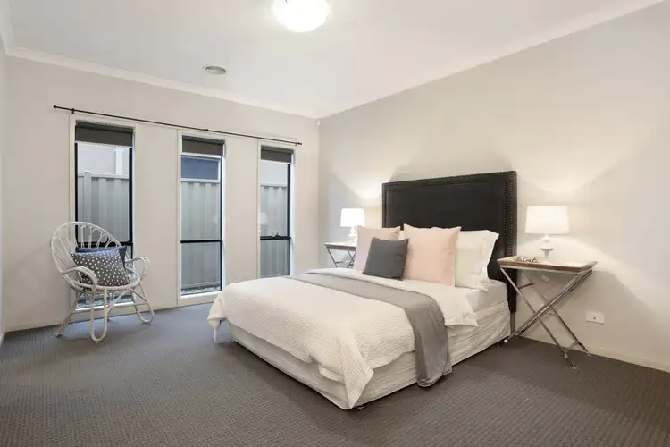 Fifth view of Homely house listing, 25 Aberfeldie Way, Caroline Springs VIC 3023