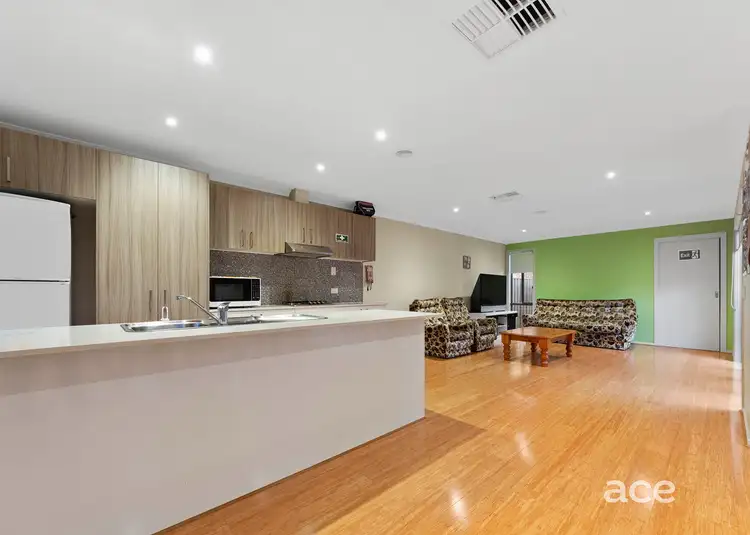 Fifth view of Homely house listing, 2 Ceratta Crescent, Tarneit VIC 3029