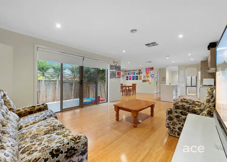 Sixth view of Homely house listing, 2 Ceratta Crescent, Tarneit VIC 3029