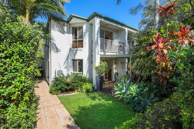 2/50 Blake Street, Southport QLD 4215