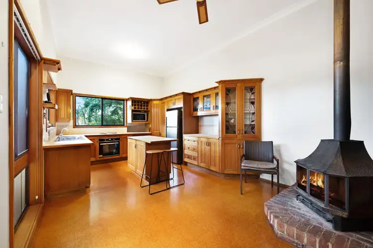 61 Bay View Avenue, East Gosford NSW 2250