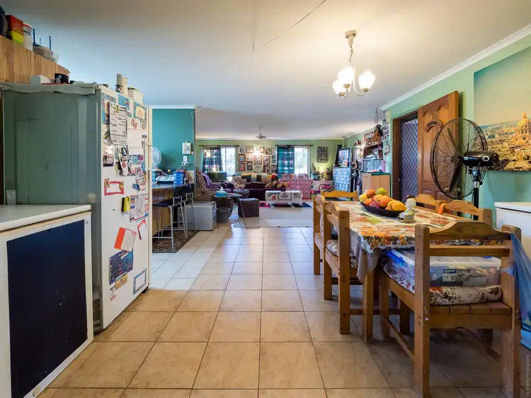 Sixth view of Homely house listing, 4 Debra Court, Urangan QLD 4655