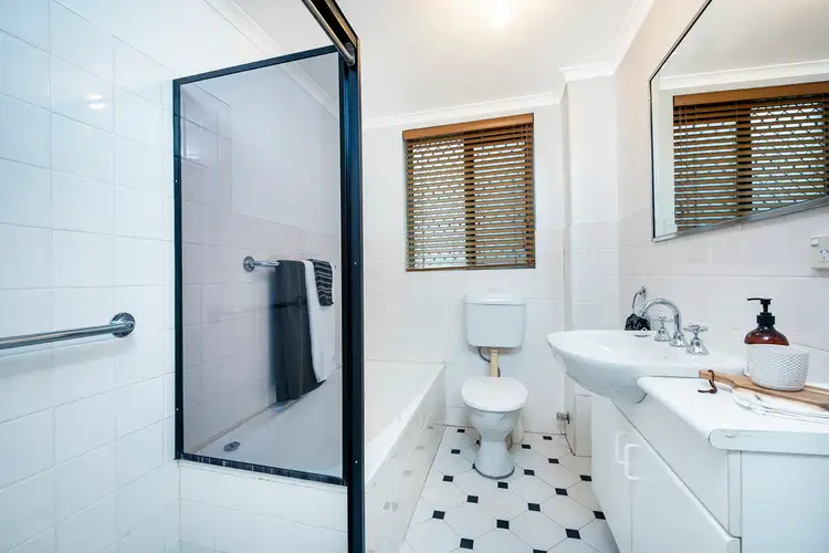 Sixth view of Homely unit listing, 34/1 Corby Avenue, Concord NSW 2137