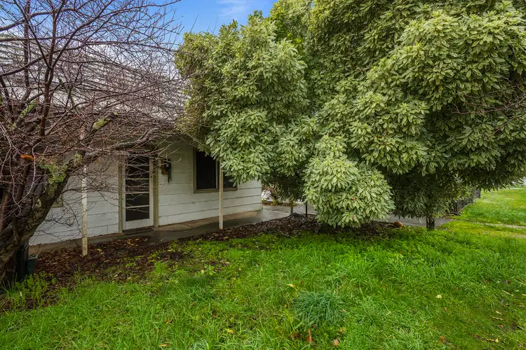 8 Yaldwyn Street West, Kyneton VIC 3444