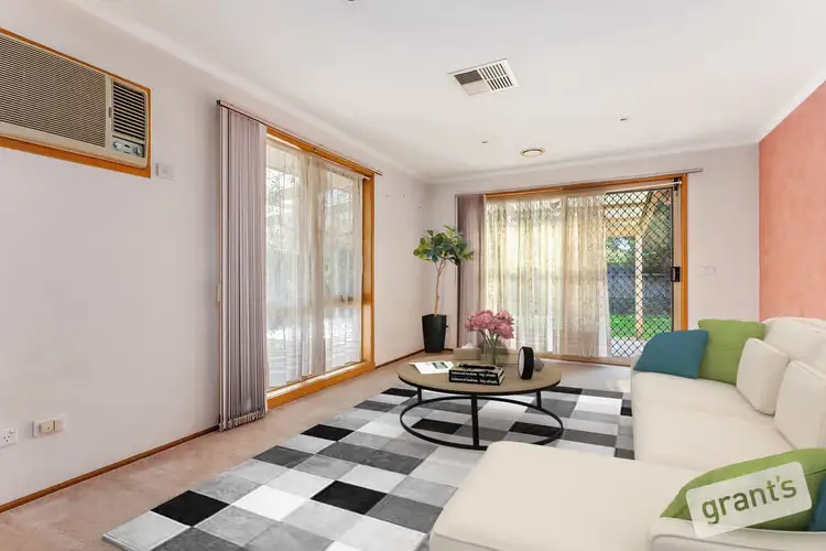Fifth view of Homely house listing, 11 Estella Court, Narre Warren VIC 3805