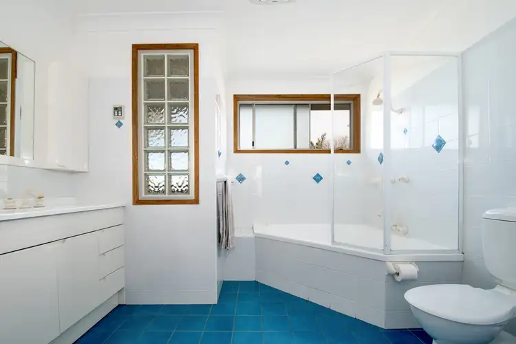 Sixth view of Homely house listing, 9 Lochview Ave, Farmborough Heights NSW 2526