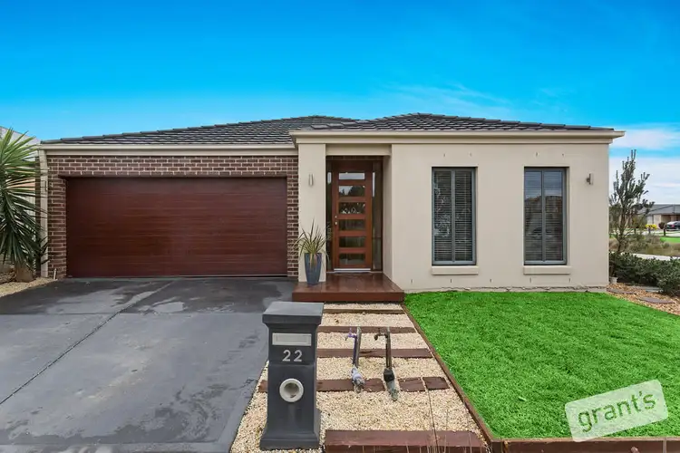 22 Cranbrook Circuit, Officer VIC 3809