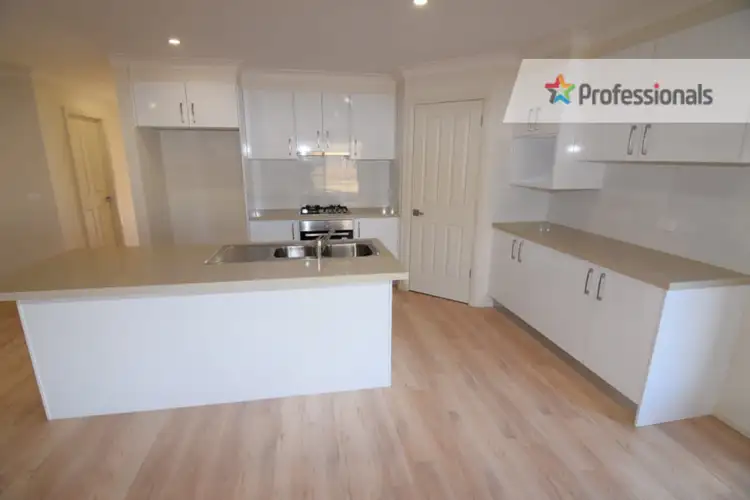 11 Polona Street, Blayney NSW 2799