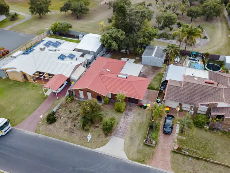 8 Costa Rica Place, Safety Bay WA 6169