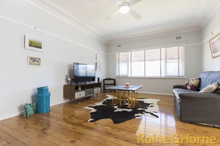 Second view of Homely house listing, 86 Jubilee Street, Dubbo NSW 2830