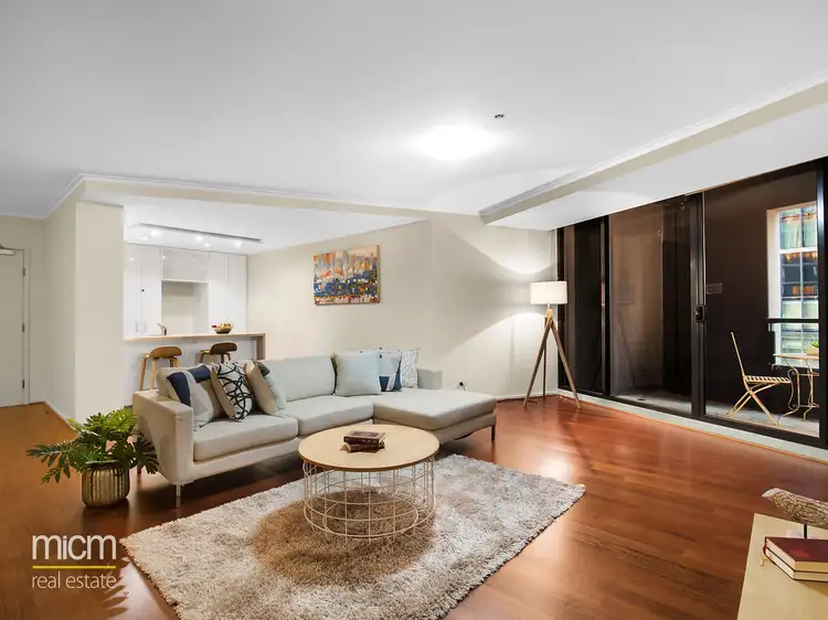 702/63 Whiteman Street, Southbank VIC 3006