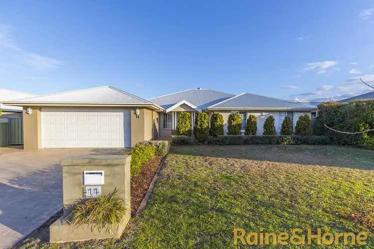 11 Holmwood Drive, Dubbo NSW 2830