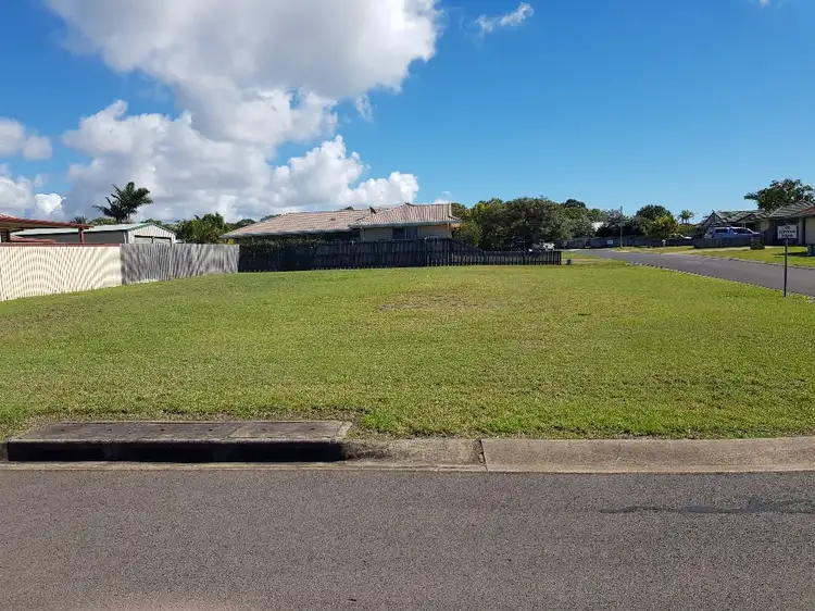 2 King Richard Court, Urangan QLD 4655