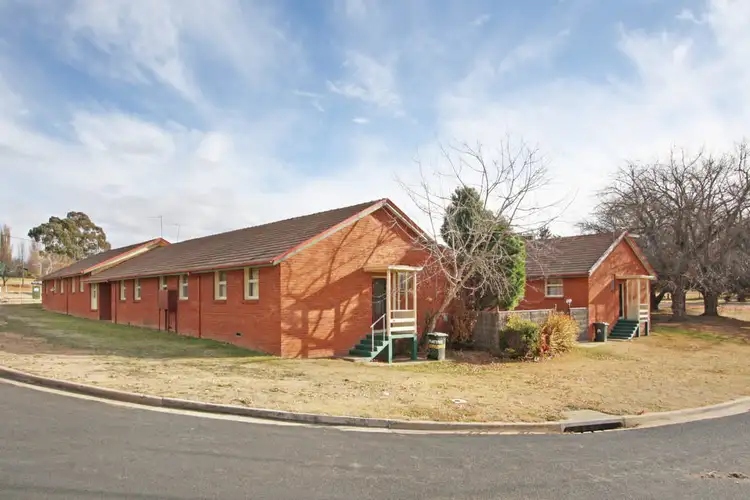 9 Yulin Ave, Cooma NSW 2630