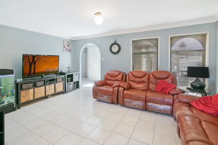 27 Upwey Street, Prospect NSW 2148