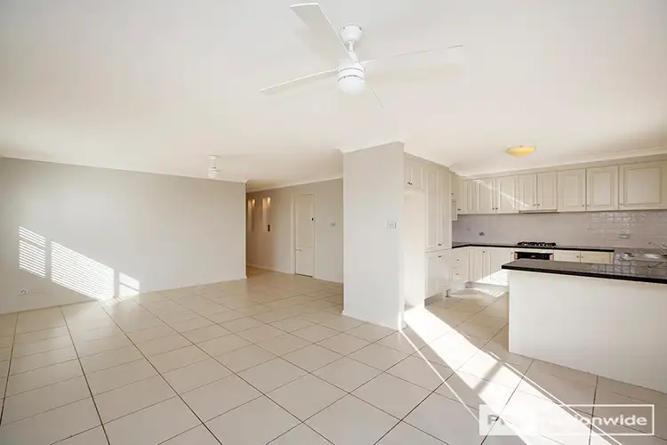 Third view of Homely villa listing, 4/39 Cunningham Street, Tamworth NSW 2340