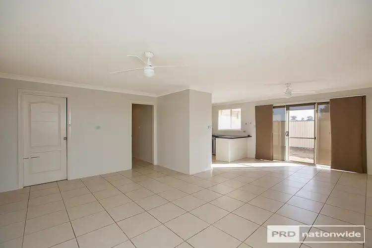 Fourth view of Homely villa listing, 4/39 Cunningham Street, Tamworth NSW 2340